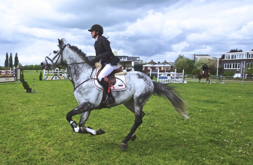 Equin